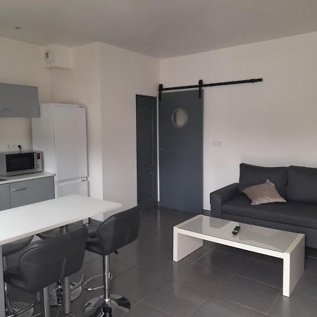 Maison De 4 Personnes Saint-Porchaire Luaran gambar